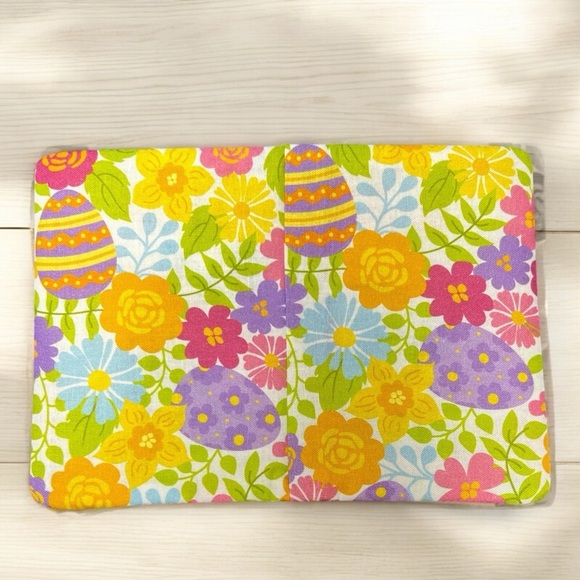 Hand Crafted Easter Placemat Snack Mat Cotton Embroidered Pastel Happy Easter - Picture 10 of 11